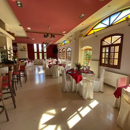 アパートホテル Kaiafas 3*