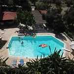 Kaiafas Lejlighedshotel