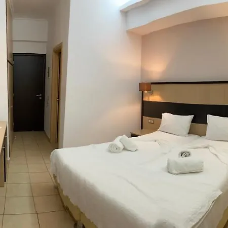 Kaiafas Lägenhetshotell 3*