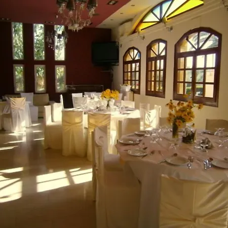 Kaiafas Lejlighedshotel