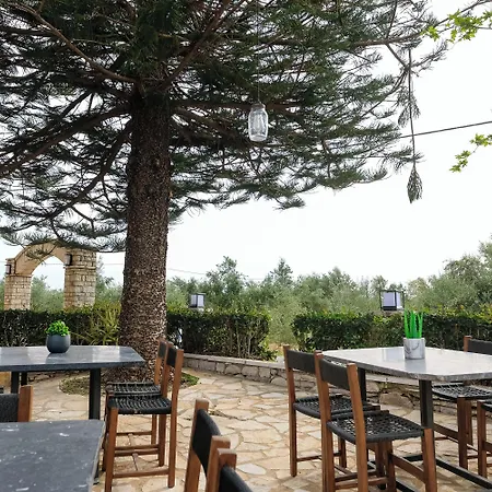 Kaiafas Lejlighedshotel 3*