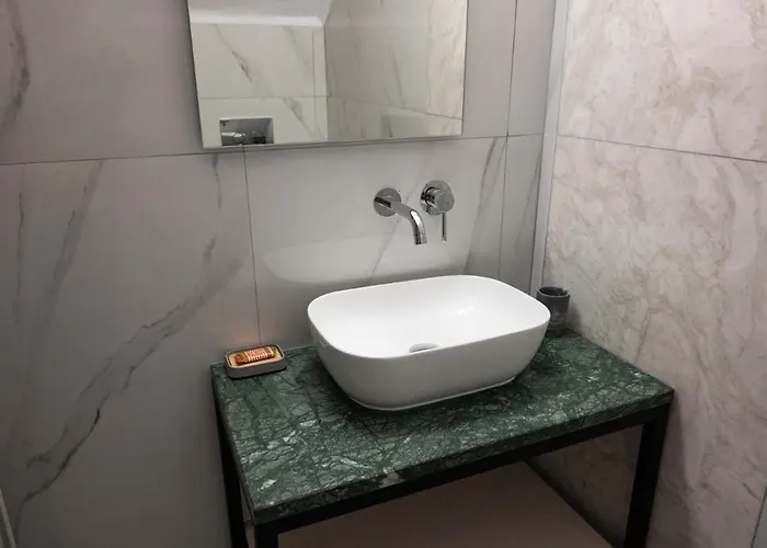 Kaiafas Apartmanhotel 3*